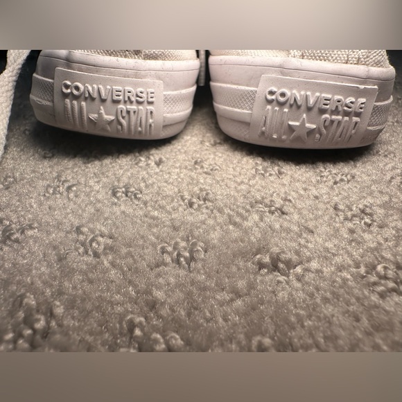 Kids white converse - Picture 4 of 6